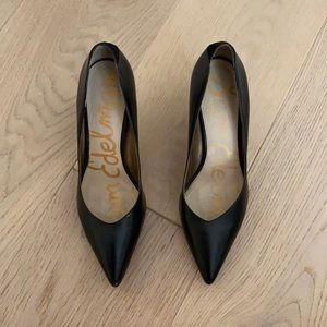 Sam Edelman Black Pointy heels.